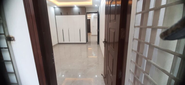 Kitchen, vasant vihar 4 Bedroom 400 Sq.Yd. Apartment In Vasant Vihar Delhi 10023252