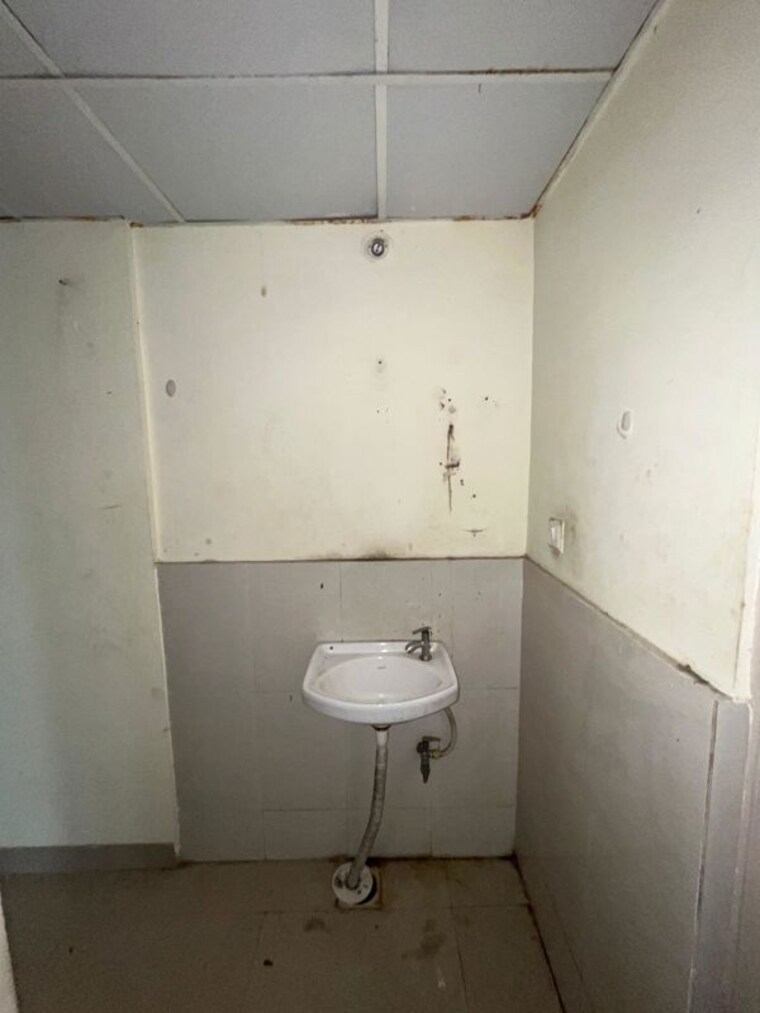 Bathroom, lodha-palava-orchid-a-to-l 1 Bedroom 449 Sq.Ft. Apartment In Dombivli East Thane 10023232