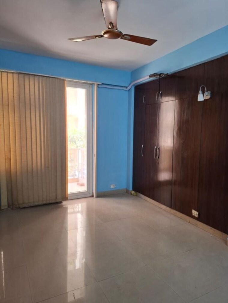 Room, west patel nagar 1 Bedroom 638 Sq.Ft. Builder Floor In West Patel Nagar Delhi 10023106