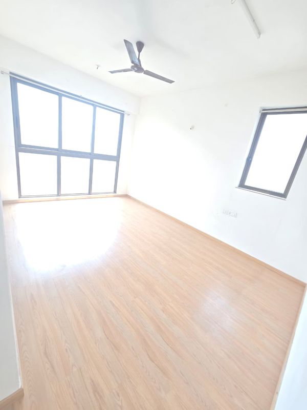 4 BHK Apartment For Sale in Kanjurmarg East