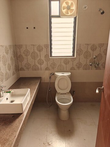 Bathroom in 3 BHK Apartment at Shalimar Mannat, Faizabad Road – for Rent