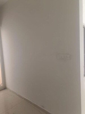 Room in 3 BHK Apartment at Shapoorji Pallonji Joyville Gurgaon, Sector 102 – for Rent