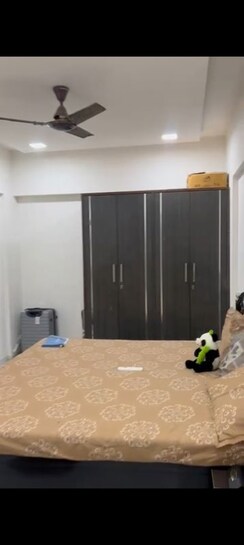 2 BHK + Extra Room Apartment For Rent in Lower Parel