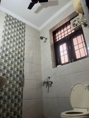 Bathroom in 1 BHK Builder Floor at RWA Residential Society Sector 46, Sector 46 – for Rent