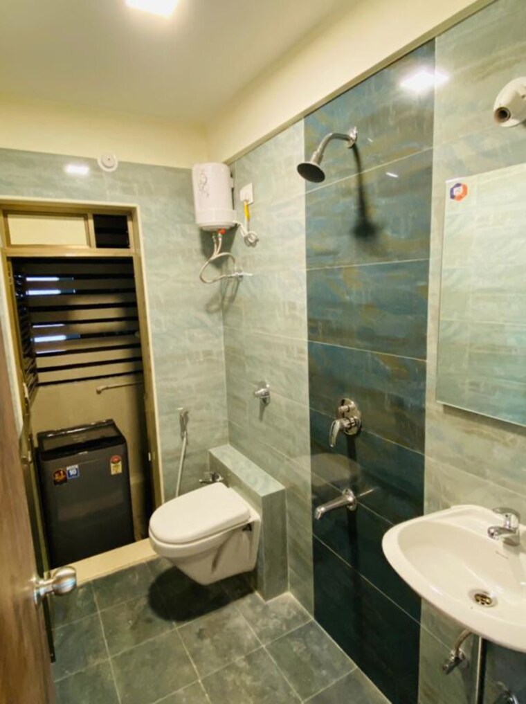 Bathroom, vishesh-balaji-symphony 2 Bedroom 775 Sq.Ft. Apartment In New Panvel Navi Mumbai 10023624