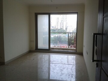 Room in 2 BHK Apartment at The Wadhwa Anmol Fortune, Goregaon West – for Rent