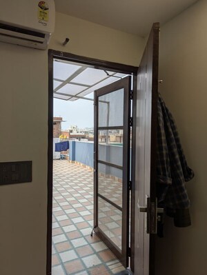 Staircase in 1 RK Builder Floor at DLF Independent Floors, Dlf City Phase 3 – for Rent