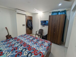 Bedroom in 1 RK Builder Floor at DLF Independent Floors, Dlf City Phase 3 – for Rent