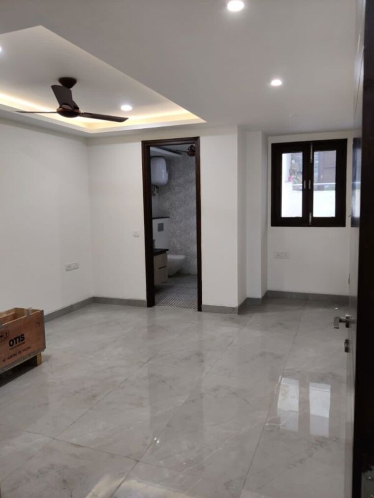 Room, puri-vip-floors 3 Bedroom 268 Sq.Yd. Builder Floor In Sector 81 Faridabad 10005862