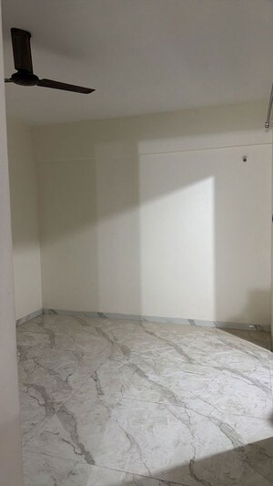 Room in 3 BHK Apartment at Swaraaj Paradise, Pimple Saudagar – for Rent