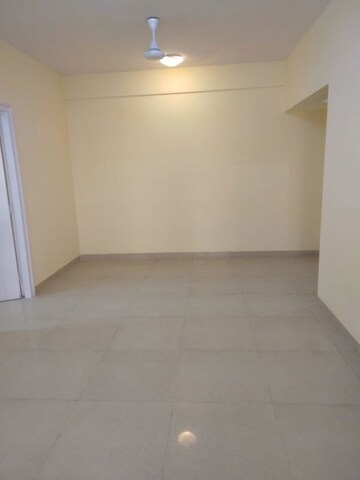 2 BHK Apartment For Rent in K Raheja Palm Court, Malad West