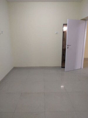 Room in 2 BHK Apartment at K Raheja Palm Court, Malad West – for Rent