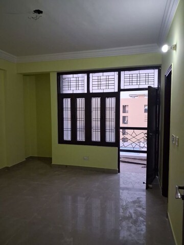 Room in 3 BHK Apartment at Saiyash Residency, Faizabad Road – for Rent