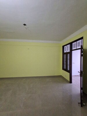 Room in 3 BHK Apartment at Saiyash Residency, Faizabad Road – for Rent