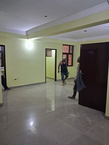 Room in 3 BHK Apartment at Saiyash Residency, Faizabad Road – for Rent