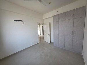 Room in 3.5 BHK Apartment at Spaze Privy AT4, Sector 84 – for Sale