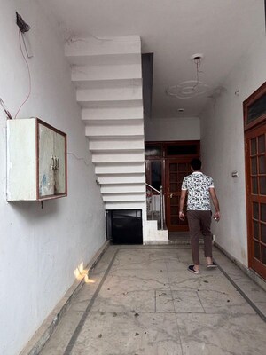 Building Lobby in 2 BHK Independent House at Narayan Plaza Jankipuram, Jankipuram – for Rent