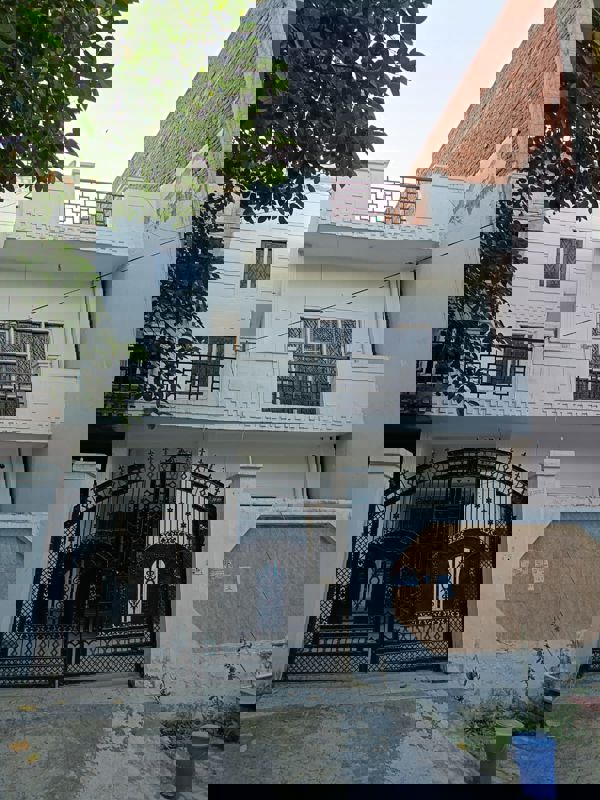 1 BHK Apartment For Rent in Vasundhara Complex