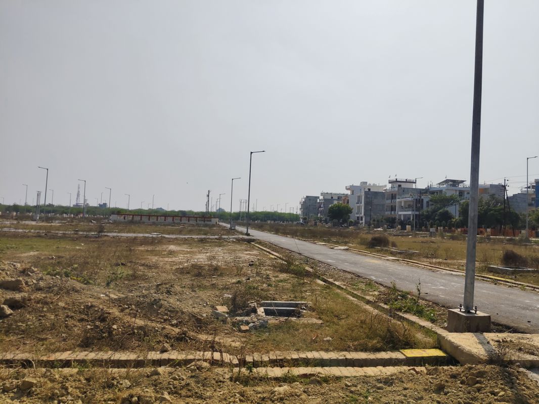 Plot For Sale in UPAVP Vrindavan Yojana