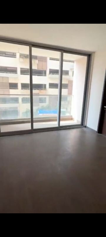 Room in 5 BHK Villa at Piramal Vaikunth, Balkum Pada – for Sale