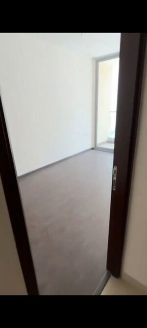 Room in 5 BHK Villa at Piramal Vaikunth, Balkum Pada – for Sale