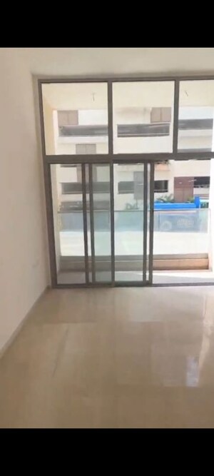 Room in 5 BHK Villa at Piramal Vaikunth, Balkum Pada – for Sale