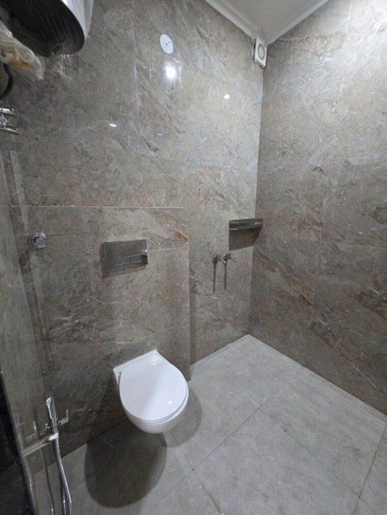 Bathroom, ambience-mall 1 RK 250 Sq.Ft. Builder Floor In Sector 24 Gurgaon 10023969