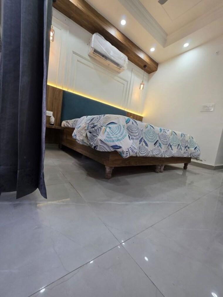 Bedroom, ambience-mall 1 RK 250 Sq.Ft. Builder Floor In Sector 24 Gurgaon 10023969