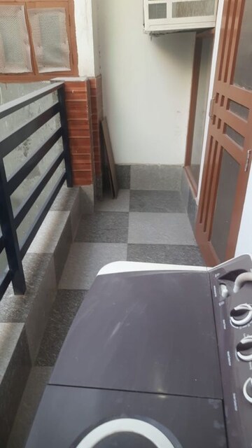 Balcony in 1 BHK Builder Floor at DLF Belvedere Towers, Sector 24 – for Rent