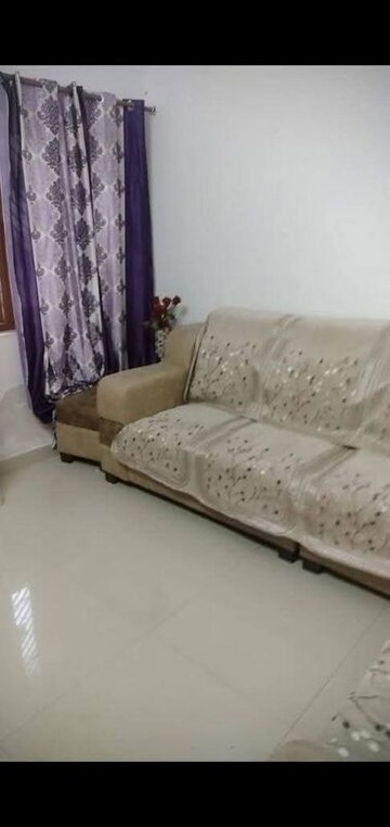 Bedroom in 6+ BHK Independent House at Eldeco Udyan II, Raebareli Road – for Sale