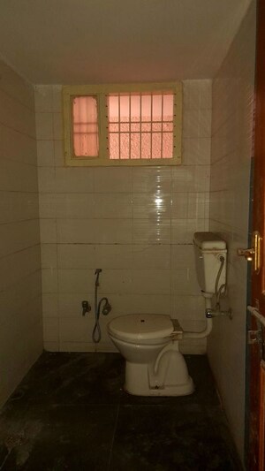 Bathroom in 3 BHK Villa at Mowa – for Rent