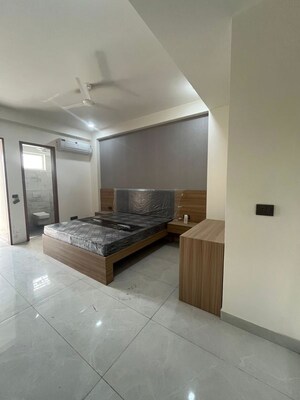 Living Room in 1 RK Builder Floor at Sushant Lok 2, Sector 57 – for Rent