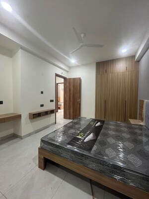 Living Room in 1 RK Builder Floor at Sushant Lok 2, Sector 57 – for Rent