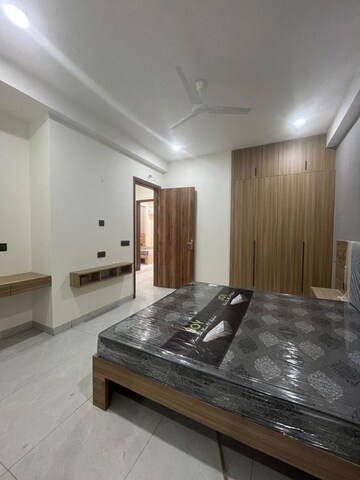 Living Room in 1 RK Builder Floor at Sushant Lok 2, Sector 57 – for Rent