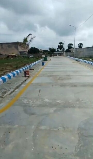  Plot – Exterior View View at Banthra Sikander Pur - for Sale