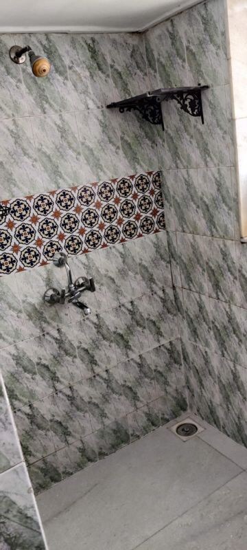 Washroom in 2 BHK Apartment at Bandra West – for Rent