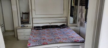 Bedroom in 2 BHK Apartment at Bandra West – for Rent