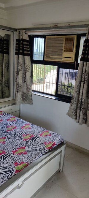 Bedroom in 2 BHK Apartment at Bandra West – for Rent