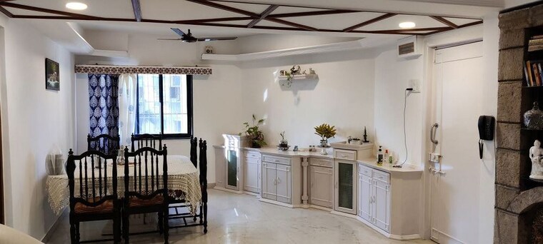 Living Room, bandra west 2 Bedroom 700 Sq.Ft. Apartment In Bandra West Mumbai 10023987