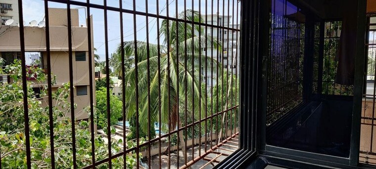 Balcony, bandra west 2 Bedroom 700 Sq.Ft. Apartment In Bandra West Mumbai 10023987