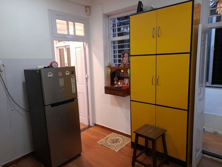 Room, dadar west 1.5 Bedroom 675 Sq.Ft. Villa In Dadar West Mumbai 10024019