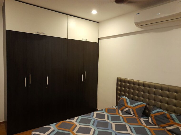 Bedroom, dadar west 1.5 Bedroom 675 Sq.Ft. Villa In Dadar West Mumbai 10024019