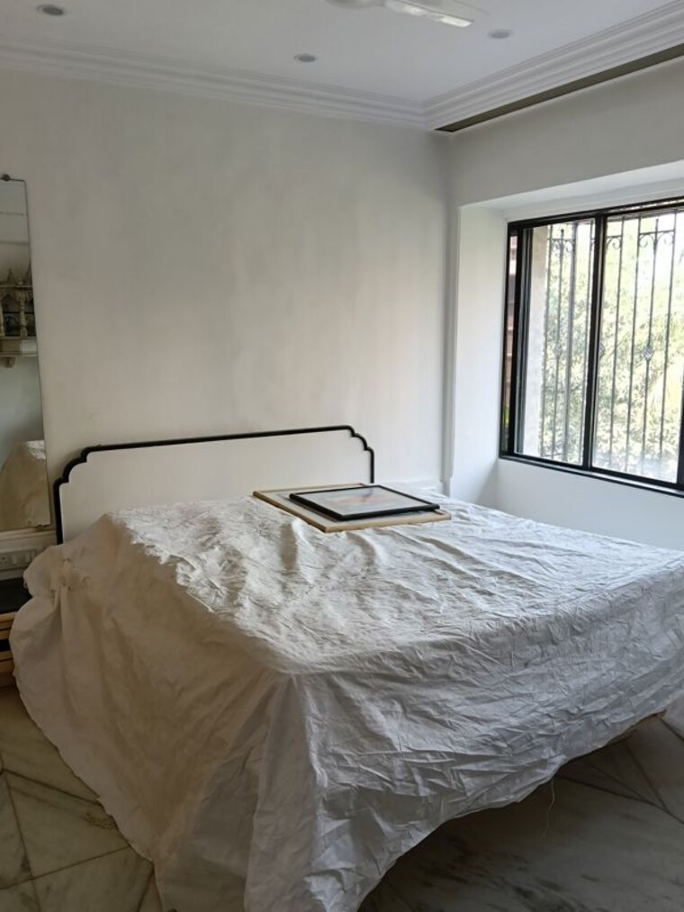 Bedroom, exclusive-apartment 2 Bedroom 850 Sq.Ft. Apartment In Santacruz West Mumbai 10024039