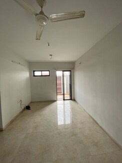 1 BHK Apartment For Rent in Lodha Lakeshore Greens