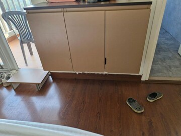 Furnished Amenities in 3 BHK Apartment at Mapsko Mount Ville, Sector 79 – for Rent