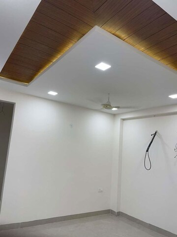 Furnished Amenities in 4 BHK Builder Floor at Parklands, Sector 85 – for Sale