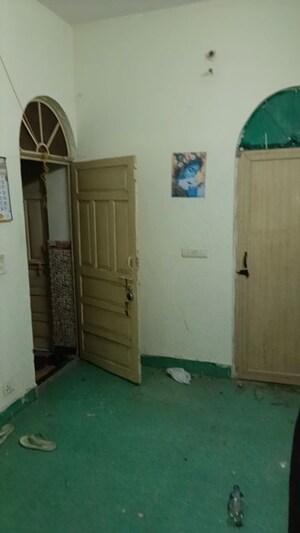 Bathroom in 1 BHK Builder Floor at Uttam Nagar – for Rent