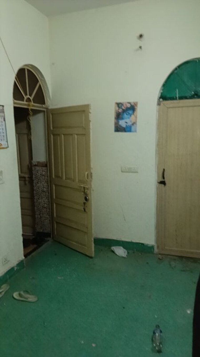 Bathroom, uttam nagar 1 Bedroom 40 Sq.Mt. Builder Floor In Uttam Nagar Delhi 10024089