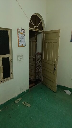 Bathroom in 1 BHK Builder Floor at Uttam Nagar – for Rent