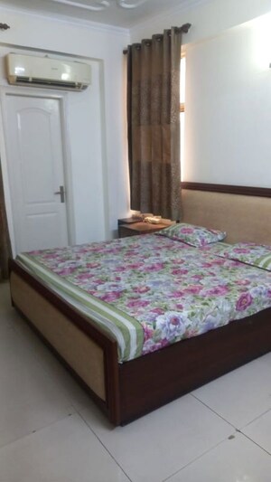 Bedroom in 4 BHK Apartment at Antriksh Sanskriti Apartment, Indrapuram – for Rent